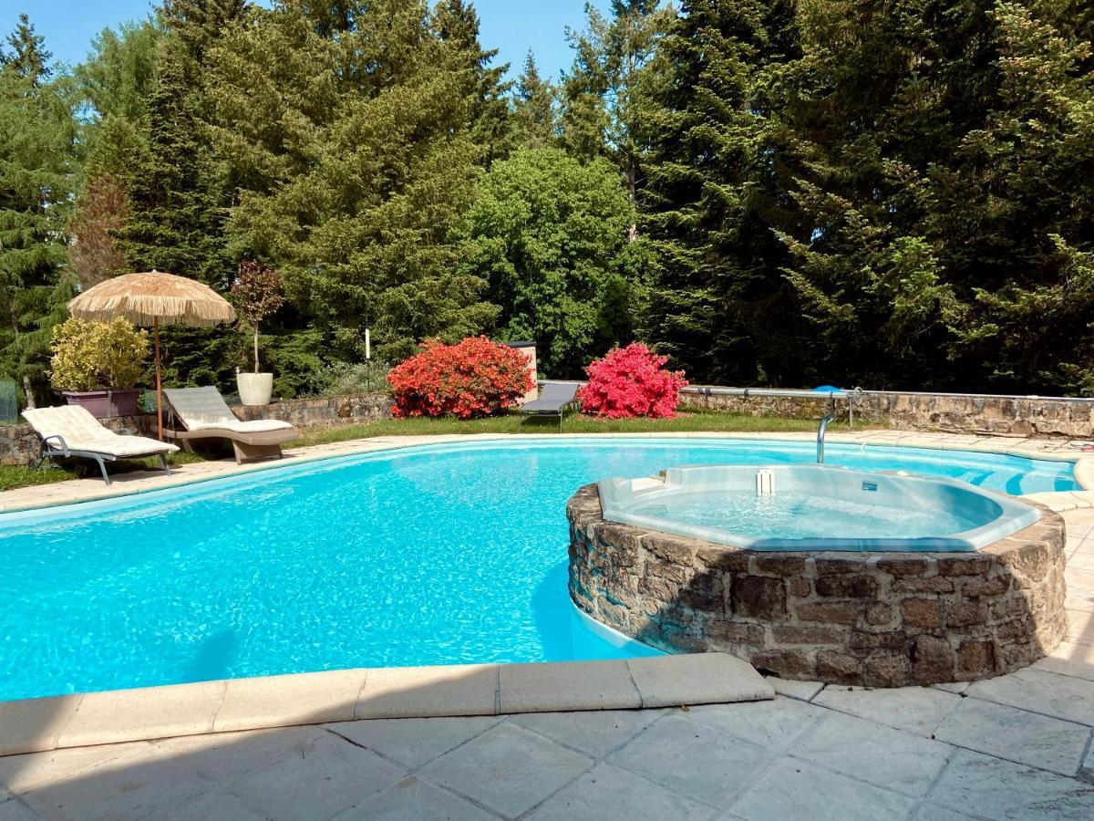 Manoir De Chantemerle Sainte-Fortunade Exteriör bild